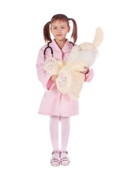 Fille, un médecin, l'enfant, jouet de lapin — Photo
