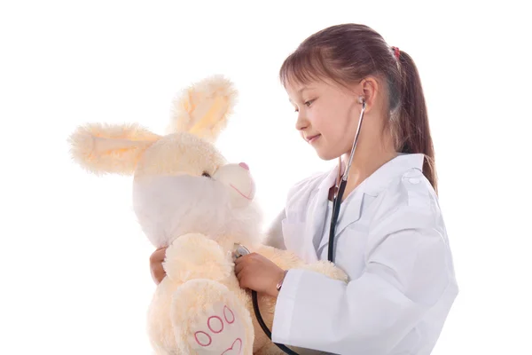 Dziewczyna, lekarz, dziecko, zabawka królik — Zdjęcie stockowe