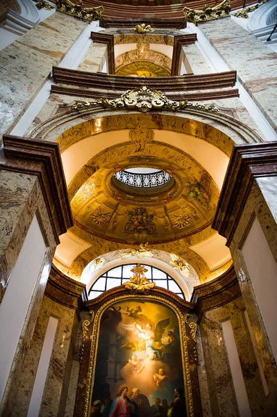 St. Charles'ın kilisenin içinde (Borromeo'nun) Viyana — Stok fotoğraf