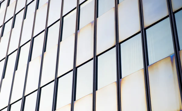 Modern byggnad detalj, glasvägg — Stockfoto