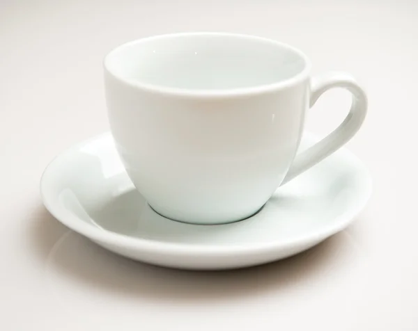 Kaffeetasse auf weißem Hintergrund — Stockfoto