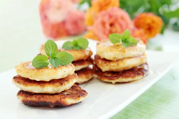 Pancakes with mint — Stock Photo, Image