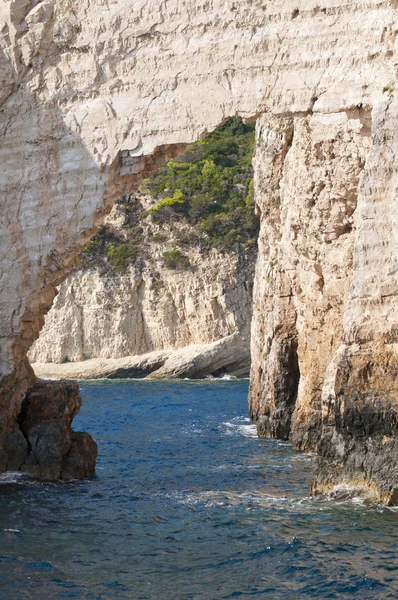 Kliffen op zakynthos eiland — Stockfoto