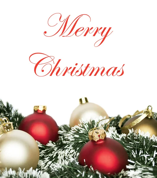 Concetto natalizio con ornamenti colorati isolati su retro bianco — Foto Stock
