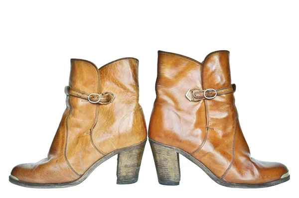 Coppia di stivali cowboy in pelle marrone isolati su bianco — Foto Stock