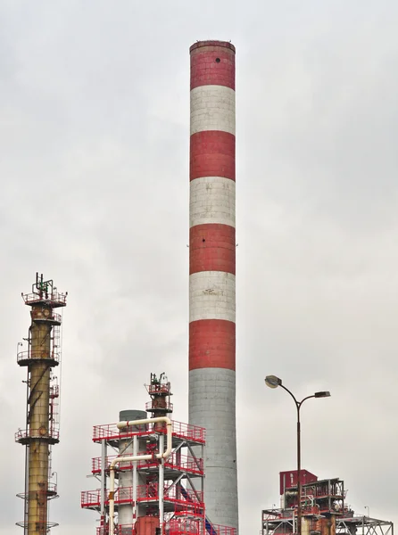 Továrny potrubí - znečištění — Stock fotografie