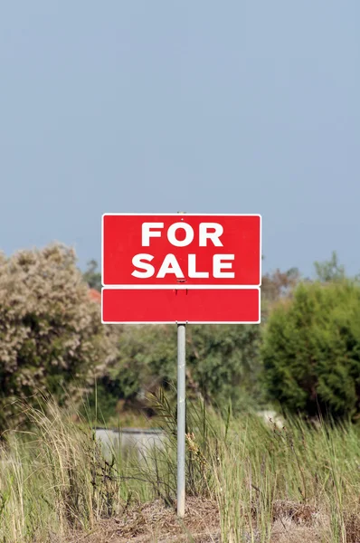 Grundstück zum Verkauf - Immobilienkonzept — Stockfoto