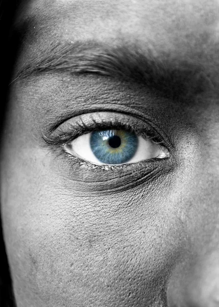 Schöne blaue Augen — Stockfoto