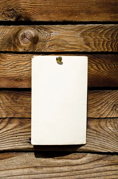 Pusta notatka na drewniane ściany — Zdjęcie stockowe