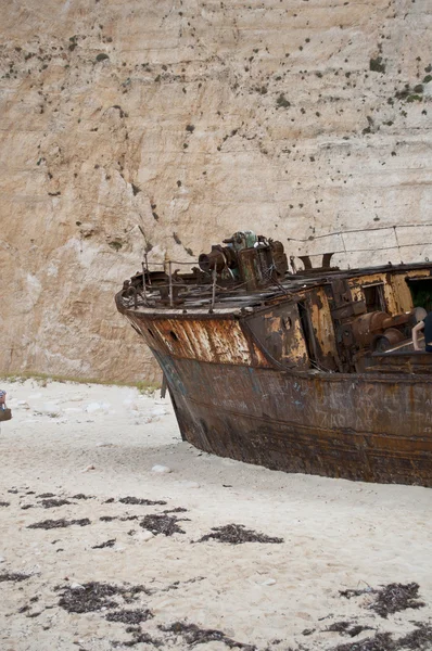 Navagio Plajı'nda ünlü gemi enkazı — Stok fotoğraf