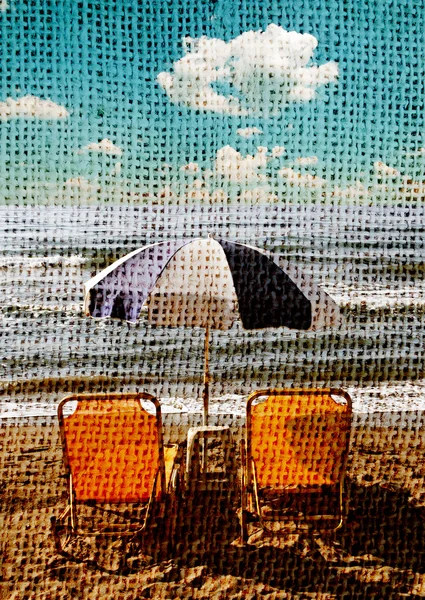 Fotografia retro de espreguiçadeiras na praia de areia — Fotografia de Stock