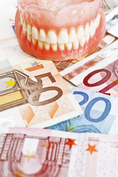 Concepto de gastos de higiene dental — Foto de Stock