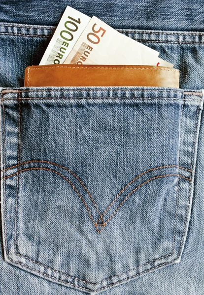 Pengar i fickan koncept — Stockfoto