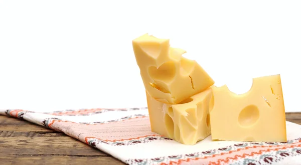 Käse auf Holz — Stockfoto