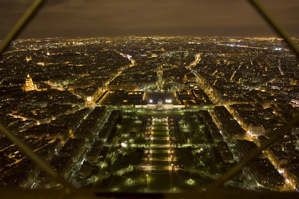 在夜晚的巴黎 — 图库照片