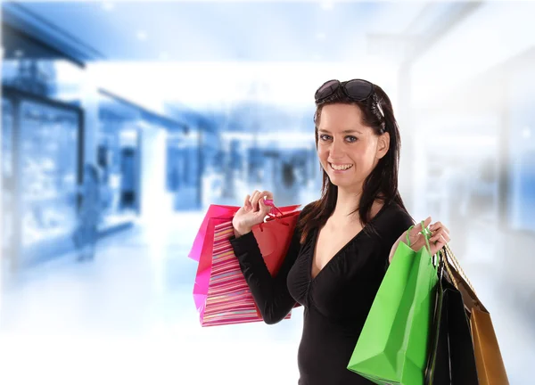 Cumpărături de femei tinere în mall . — Fotografie, imagine de stoc