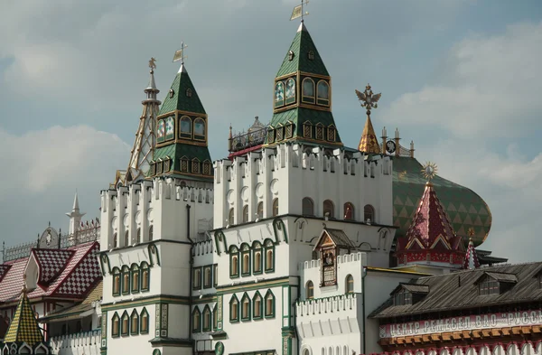 在 izmaylovo，莫斯科地标克里姆林宫 — 图库照片