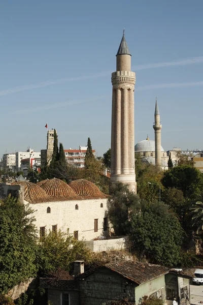 Antik sembolü sayılan yivli Minare, antalya — Stok fotoğraf