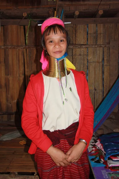 Tribal Karen woman in Thailand — Stock Photo, Image