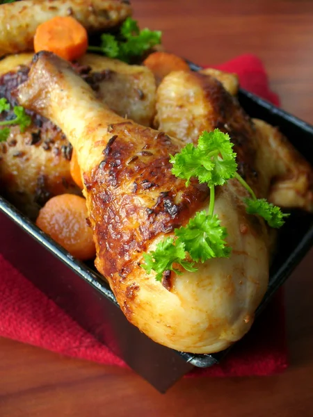 Chutné pečené kuřecí stehno — Stock fotografie
