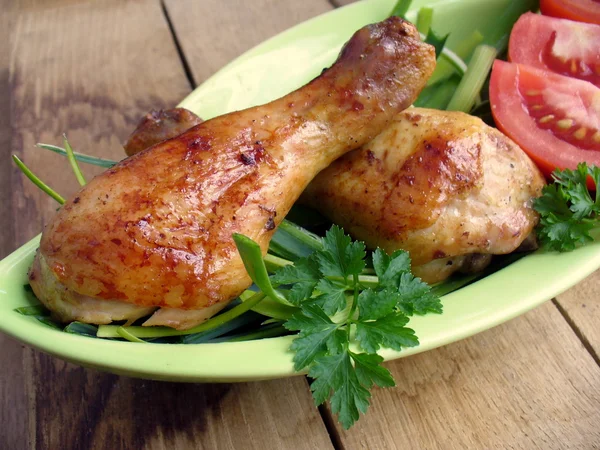 Ayam kaki dengan sayuran — Stok Foto