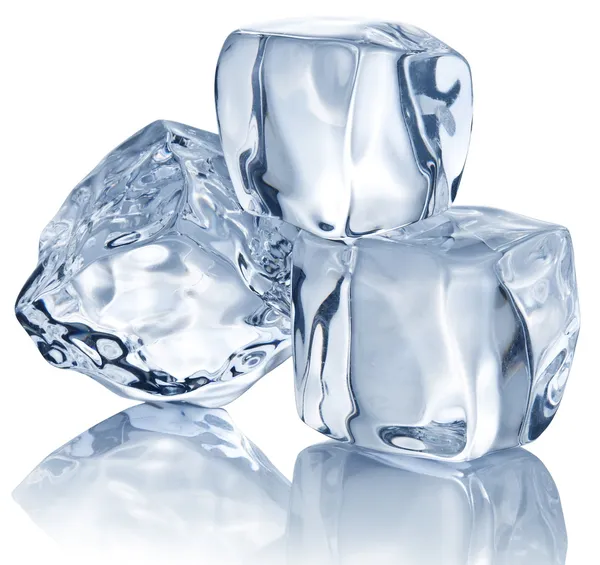 Tres cubitos de hielo — Foto de Stock