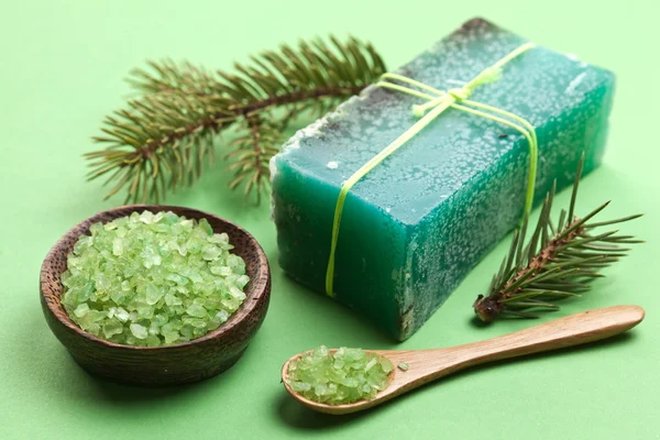 Pine zeep met zeezout. — Stockfoto