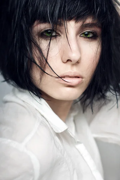 Mujer con ojos verdes —  Fotos de Stock