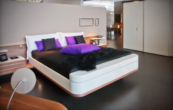 Moderna sovrum现代的睡房 — Stockfoto