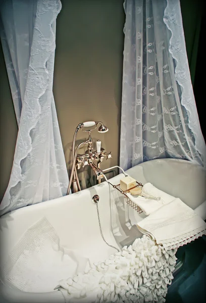 Habitación de baño clásico — Foto de Stock