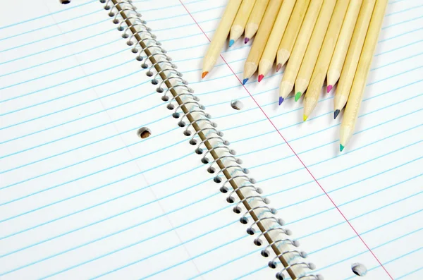 Crayon et cahier — Photo