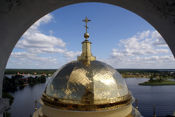 Золотой купол — стоковое фото