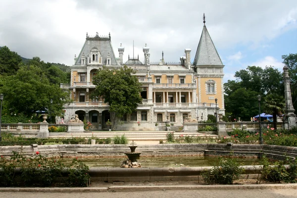 View of Massandra palace — Stock Photo, Image
