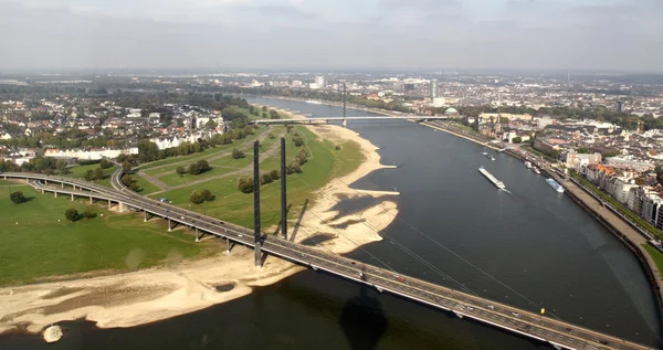 Het uitzicht over Düsseldorf — Stockfoto