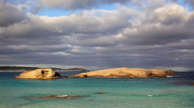 alacakaranlık beach