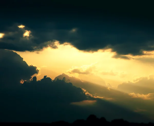 Art dramatic dark clouds sky background — Stock Photo, Image