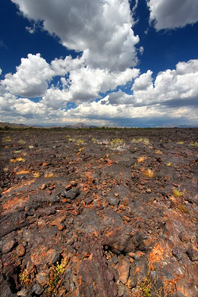 Kraterów księżyca wulkanicznej scenerii — Zdjęcie stockowe