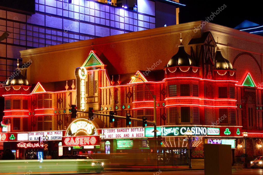 Las Vegas, USA - August 26, 2009: The Riviera Hotel And Casino Is One Of  The First Flashy Hotel Casinos To Open On Las Vegas Boulevard In 1955. Seen  Here Is The