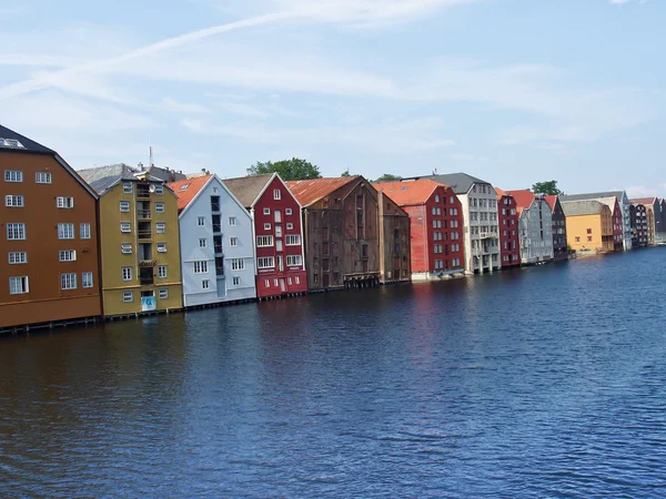 Houses on the river in Norway — Stock Photo, Image