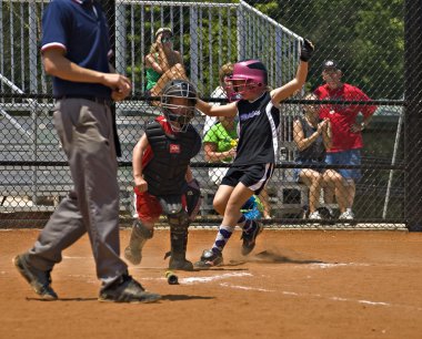 ev yapım softball runner