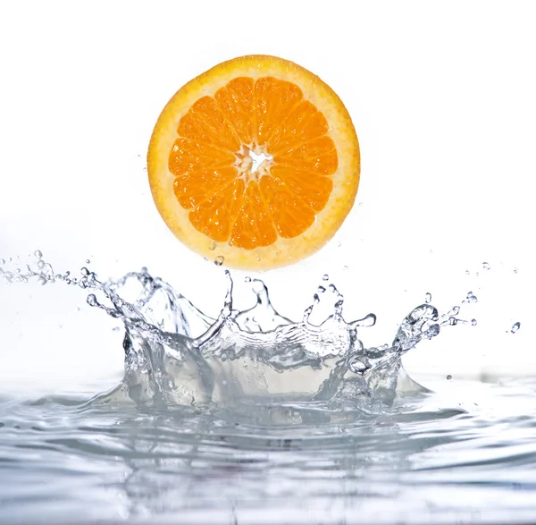 Wasser und Früchte — Stockfoto
