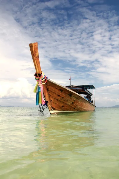 Lange staart boot in thailand — Stockfoto
