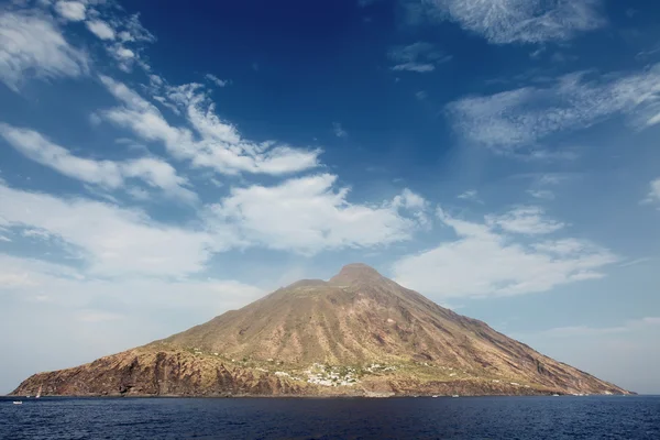 Stromboli vulkan i Italien — Stockfoto