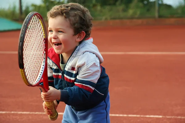 Теніс хлопчик — стокове фото