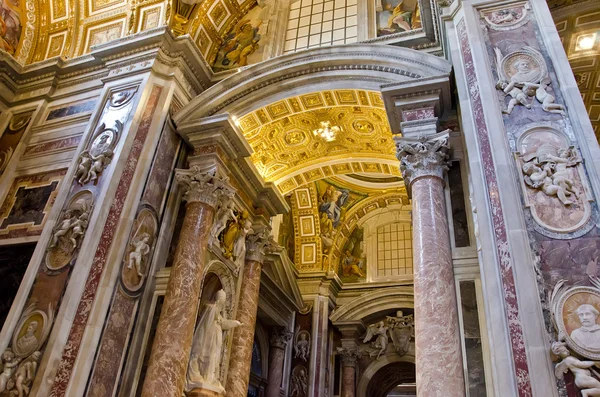 Szent Péter katedrális itt: Vatikán — Stock Fotó