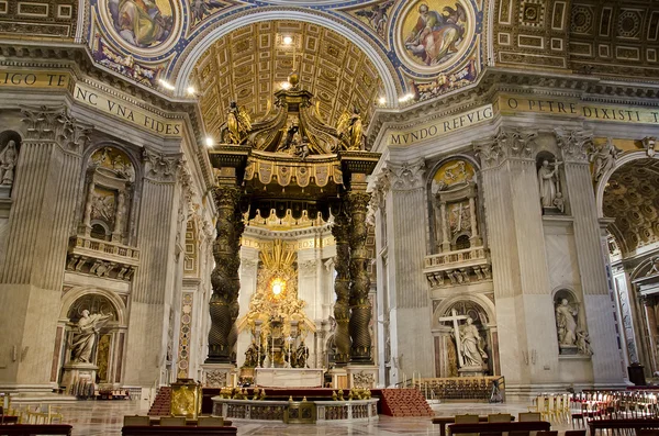 在梵蒂冈的圣彼得大教堂 — 图库照片