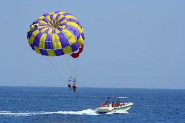 Parasailing clipart