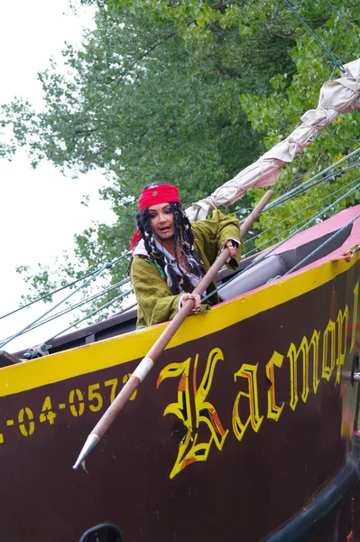 El actor Jack Sparrow en forma de velero, el Castor-1 —  Fotos de Stock