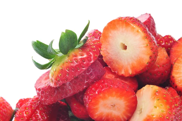 Ein Haufen gehackter Erdbeeren — Stockfoto