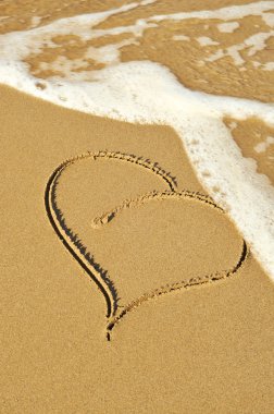 Kumda bir kalp